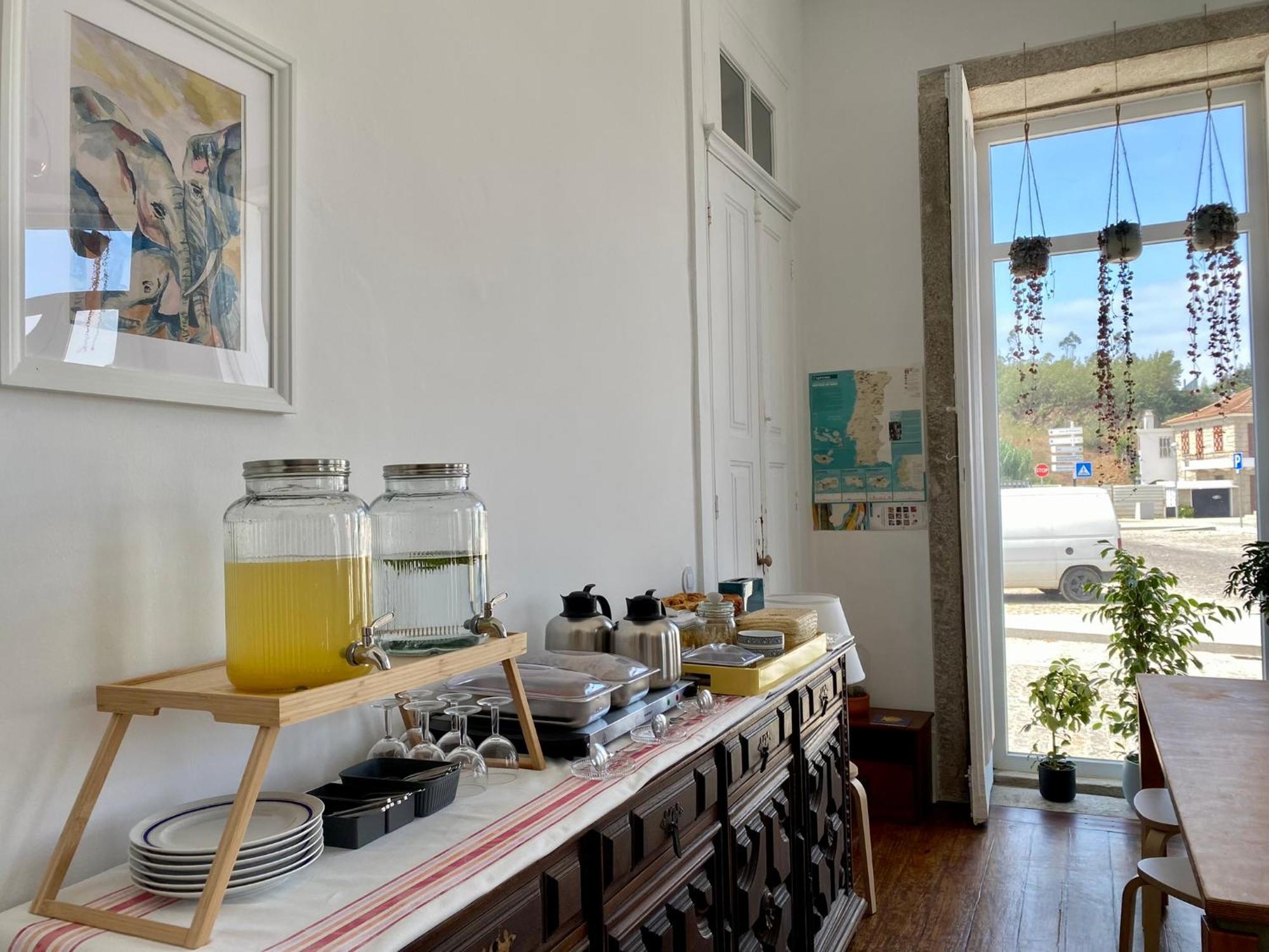 مبيت وإفطار Mosteiro  Casa Dos Caminhos De Santiago المظهر الخارجي الصورة